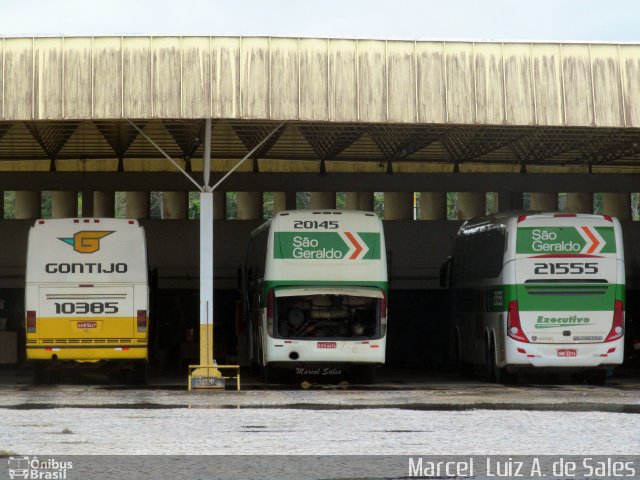 Empresa Gontijo de Transportes 10385 na cidade de Porto Seguro, Bahia, Brasil, por Marcel  Sales. ID da foto: 2995539.