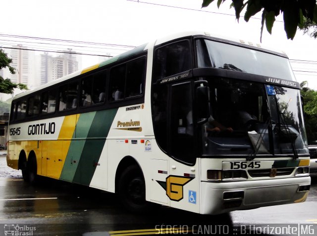 Empresa Gontijo de Transportes 15645 na cidade de Belo Horizonte, Minas Gerais, Brasil, por Sérgio Augusto Braga Canuto. ID da foto: 3002756.