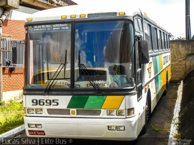 Empresa Gontijo de Transportes 9695 na cidade de Recife, Pernambuco, Brasil, por Lucas Silva. ID da foto: 3002071.