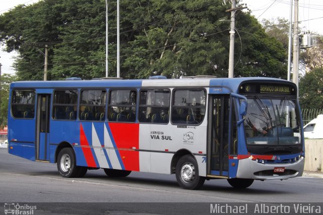 Via Sul Transportes Urbanos 8422 na cidade de São Paulo, São Paulo, Brasil, por Michael  Alberto Vieira. Número da foto: #3000392.