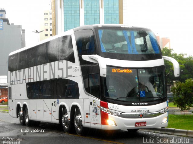 Auto Viação Catarinense 3526 na cidade de Curitiba, Paraná, Brasil, por Luiz Scarabotto . Número da foto: #3002984.