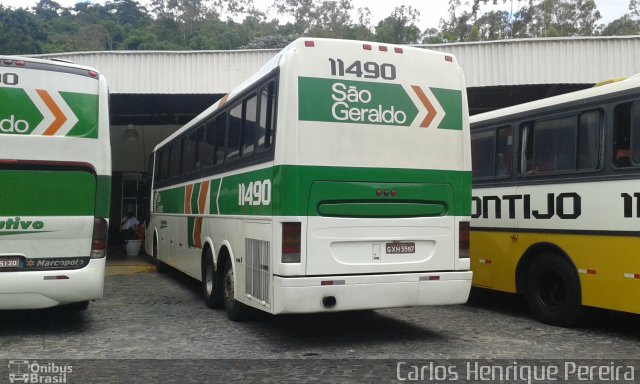 Cia. São Geraldo de Viação 11490 na cidade de Manhuaçu, Minas Gerais, Brasil, por Carlos Henrique Pereira. ID da foto: 3004979.