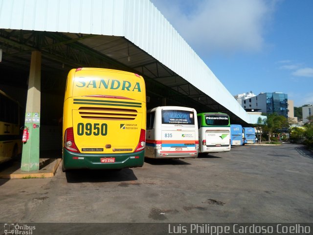 Viação Sandra 0950 na cidade de Conselheiro Lafaiete, Minas Gerais, Brasil, por Luis Philippe Cardoso Coelho. Número da foto: #3009085.