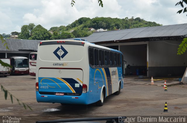 Cattani Sul Transportes e Turismo 41625 na cidade de Francisco Beltrão, Paraná, Brasil, por Roger Damim Maccarini. ID da foto: 3010431.