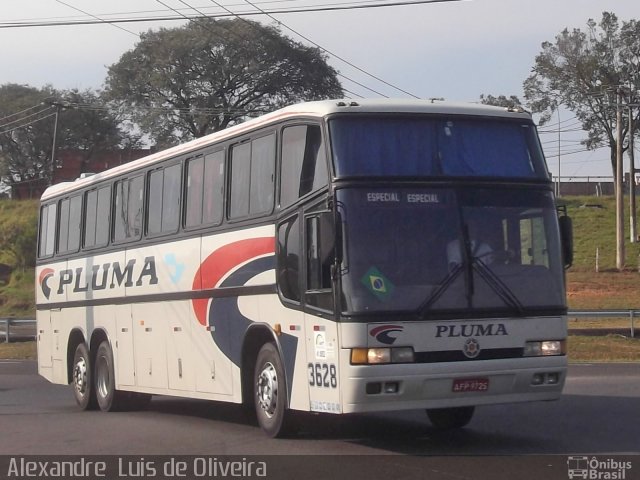 Pluma Conforto e Turismo 3628 na cidade de Botucatu, São Paulo, Brasil, por Alexandre  Luis de Oliveira. Número da foto: #3013316.