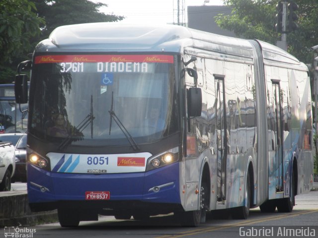 Metra - Sistema Metropolitano de Transporte 8051 na cidade de Diadema, São Paulo, Brasil, por Gabriel Almeida. Número da foto: #3020457.
