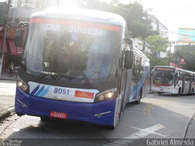 Metra - Sistema Metropolitano de Transporte 8051 na cidade de Diadema, São Paulo, Brasil, por Gabriel Almeida. Número da foto: #3020619.