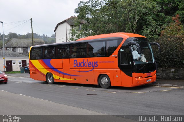 Coaches Buckleys  na cidade de Totnes, Devon, Inglaterra, por Donald Hudson. Número da foto: #2959143.