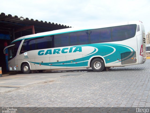 Viação Garcia 7576 na cidade de Londrina, Paraná, Brasil, por Diego Lopes. ID da foto: 2961233.