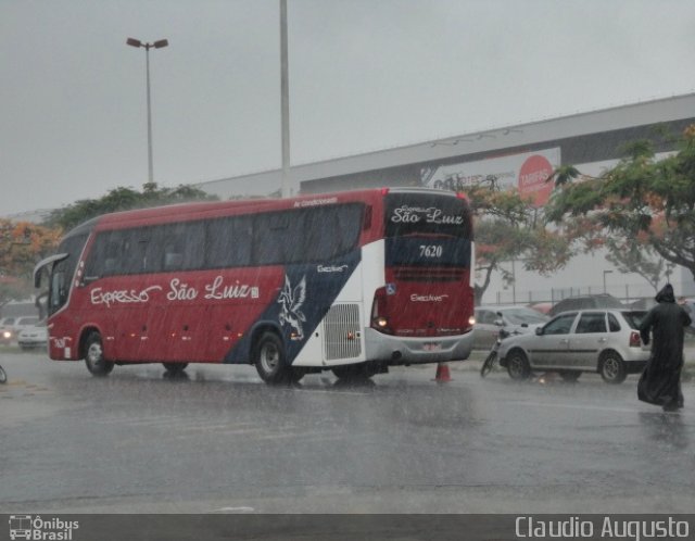 Expresso São Luiz 7620 na cidade de Goiânia, Goiás, Brasil, por Claudio Augusto. ID da foto: 2966197.