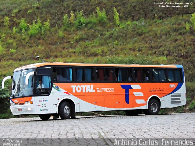 Total Expresso 2014 na cidade de João Monlevade, Minas Gerais, Brasil, por Antonio Carlos Fernandes. Número da foto: #2968330.
