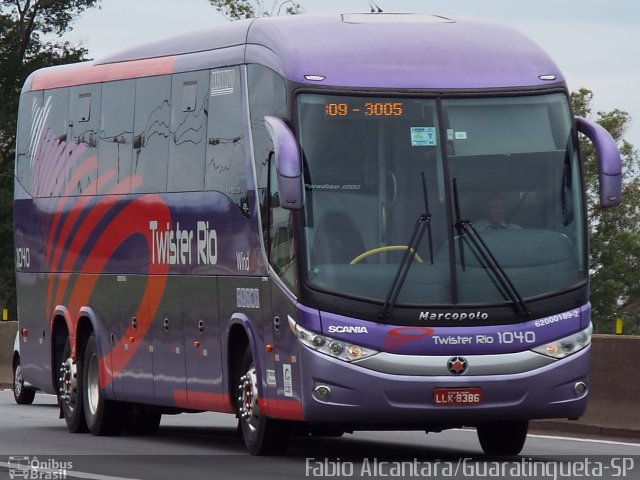 Twister Rio Transporte e Turismo 1040 na cidade de Lorena, São Paulo, Brasil, por Fabio Alcantara. Número da foto: #2968478.