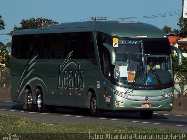 Leads Transportes 254 na cidade de Guaratinguetá, São Paulo, Brasil, por Fabio Alcantara. ID da foto: 2968349.