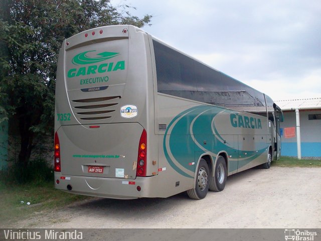 Viação Garcia 7352 na cidade de São José dos Campos, São Paulo, Brasil, por Vinicius Miranda. Número da foto: #2359805.