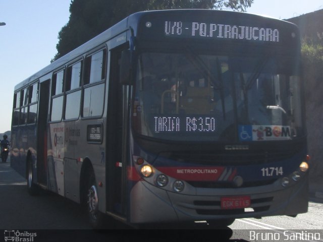 Viação Pirajuçara 11.714 na cidade de Taboão da Serra, São Paulo, Brasil, por Bruno Santino. Número da foto: #2359969.