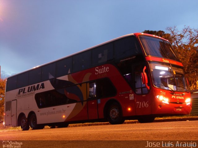 Pluma Conforto e Turismo 7106 na cidade de Curitiba, Paraná, Brasil, por Jose Luis Araujo. ID da foto: 2365743.