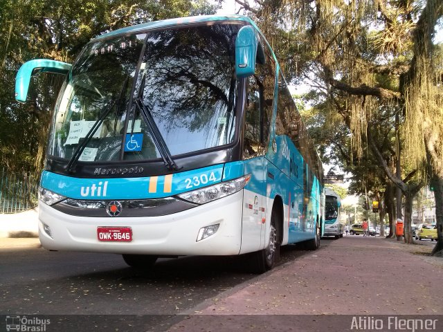 UTIL - União Transporte Interestadual de Luxo 2304 na cidade de Rio de Janeiro, Rio de Janeiro, Brasil, por Atilio Flegner. ID da foto: 2365292.