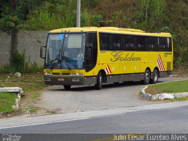 Viação Itapemirim 45203 na cidade de Paraíba do Sul, Rio de Janeiro, Brasil, por Julio Cesar Euzebio Alves. Número da foto: #2370209.