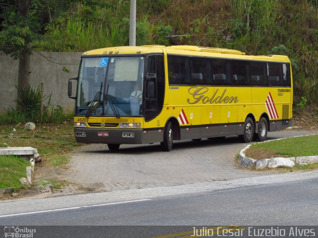 Viação Itapemirim 45203 na cidade de Paraíba do Sul, Rio de Janeiro, Brasil, por Julio Cesar Euzebio Alves. ID da foto: 2370209.