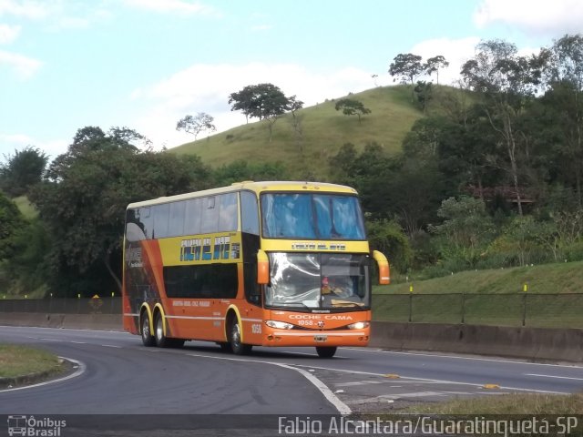 Crucero del Norte 1058 na cidade de Guaratinguetá, São Paulo, Brasil, por Fabio Alcantara. Número da foto: #2368723.