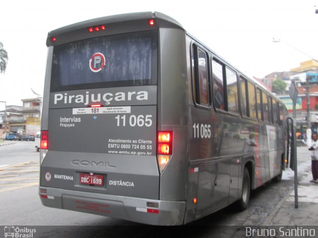 Viação Pirajuçara 11.065 na cidade de Embu das Artes, São Paulo, Brasil, por Bruno Santino. Número da foto: #2370915.