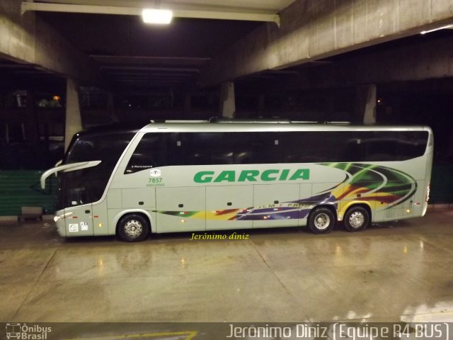 Viação Garcia 7857 na cidade de Curitiba, Paraná, Brasil, por Jerônimo Diniz. Número da foto: #2371616.