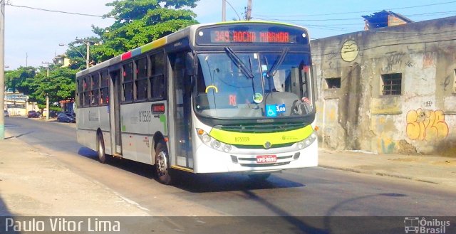 Viação Madureira Candelária B75559 na cidade de Rio de Janeiro, Rio de Janeiro, Brasil, por Paulo Vitor Lima. Número da foto: #2372806.
