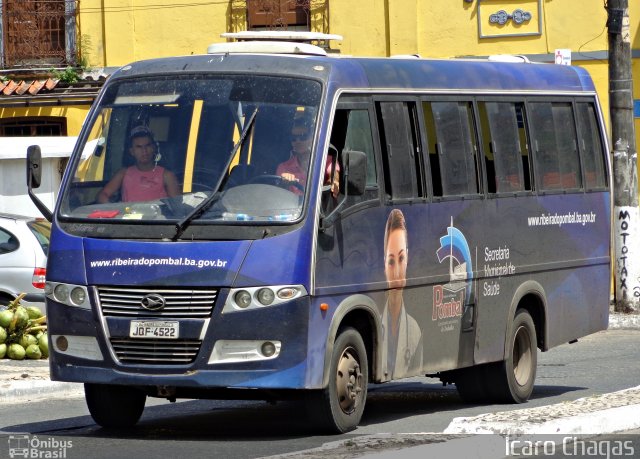 Ônibus Particulares 4522 na cidade de Salvador, Bahia, Brasil, por Ícaro Chagas. ID da foto: 2375200.