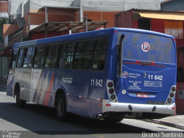 Viação Pirajuçara 11.642 na cidade de Embu das Artes, São Paulo, Brasil, por Bruno Santino. Número da foto: #2376443.