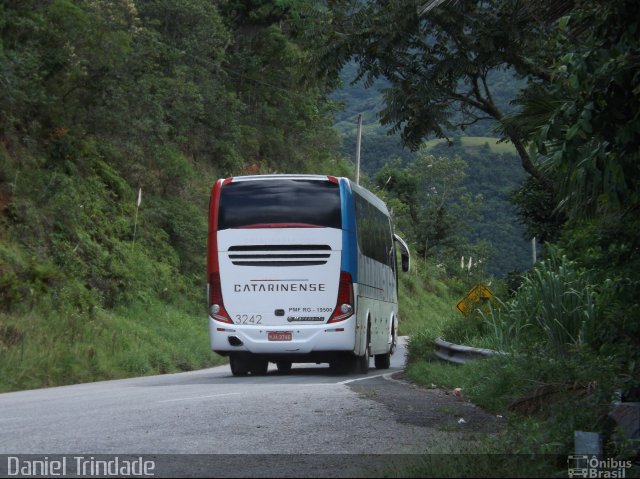 Auto Viação Catarinense 3242 na cidade de Lauro Muller, Santa Catarina, Brasil, por Daniel Nascimento  Trindade. Número da foto: #2376890.