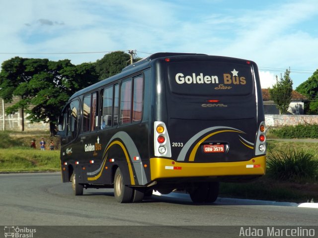 Golden Bus 2033 na cidade de Belo Horizonte, Minas Gerais, Brasil, por Adão Raimundo Marcelino. Número da foto: #2378620.