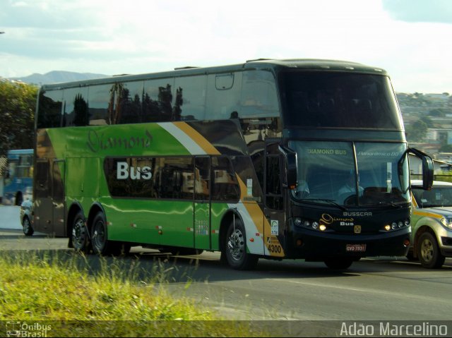 Diamond Bus Locação e Transportes 4300 na cidade de Belo Horizonte, Minas Gerais, Brasil, por Adão Raimundo Marcelino. Número da foto: #2378631.