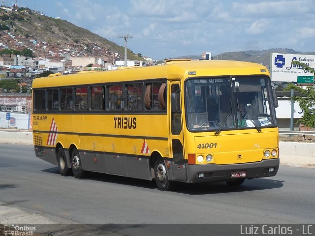 Viação Itapemirim 41001 na cidade de Caruaru, Pernambuco, Brasil, por Luiz Carlos de Santana. ID da foto: 2379885.