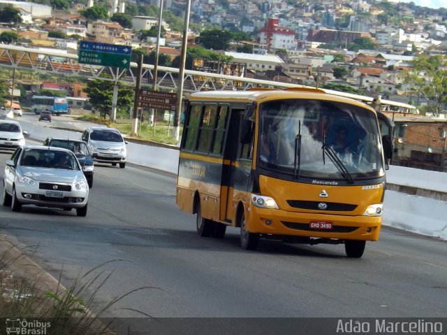 Escolares 3490 na cidade de Belo Horizonte, Minas Gerais, Brasil, por Adão Raimundo Marcelino. ID da foto: 2382608.