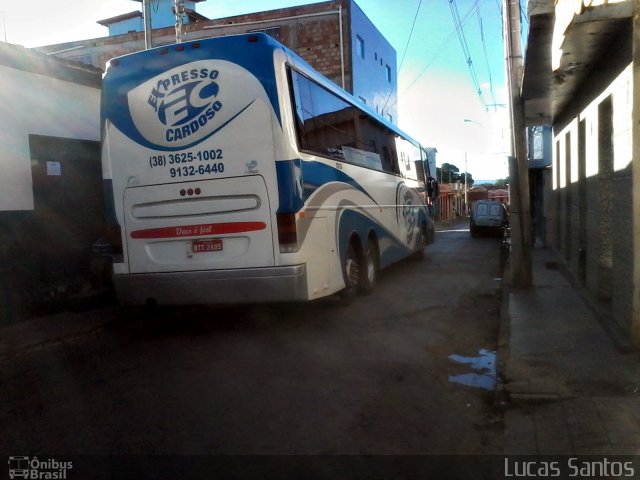 Expresso Cardoso 2013 na cidade de Jequitaí, Minas Gerais, Brasil, por Lucas Santos. Número da foto: #2384302.