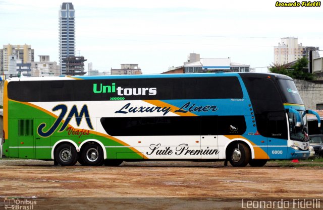 JM Viajes 6000 na cidade de Balneário Camboriú, Santa Catarina, Brasil, por Leonardo Fidelli. Número da foto: #2383951.