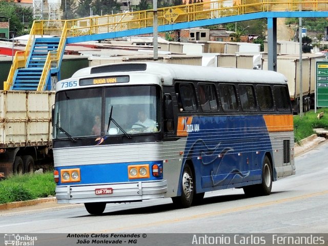 Duda Van 7365 na cidade de João Monlevade, Minas Gerais, Brasil, por Antonio Carlos Fernandes. Número da foto: #2385168.