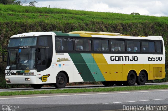 Empresa Gontijo de Transportes 15590 na cidade de Três Corações, Minas Gerais, Brasil, por Douglas Mariano. ID da foto: 2387533.