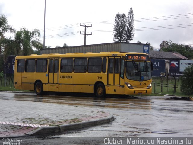 Expresso Coletivo Forquilhinha 318 na cidade de Criciúma, Santa Catarina, Brasil, por Cleber  Mariot do Nascimento. Número da foto: #2387437.