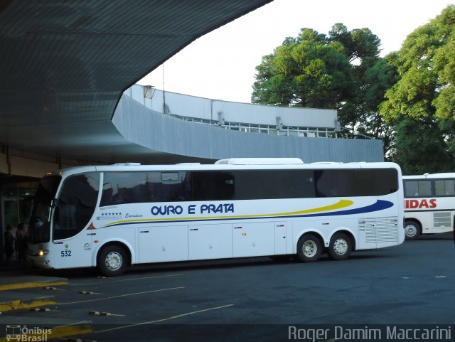 Viação Ouro e Prata 532 na cidade de Francisco Beltrão, Paraná, Brasil, por Roger Damim Maccarini. Número da foto: #2349914.