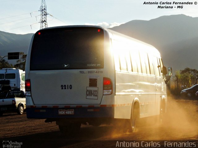 Transportes Eduardo 2210 na cidade de Mariana, Minas Gerais, Brasil, por Antonio Carlos Fernandes. ID da foto: 2350773.