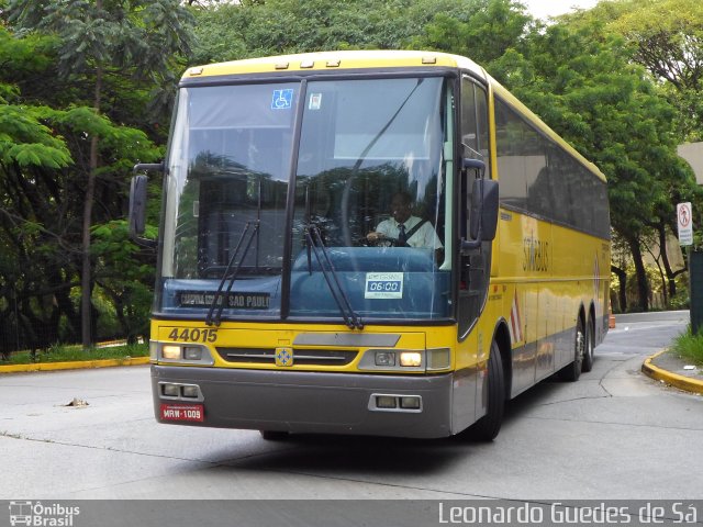 Viação Itapemirim 44015 na cidade de São Paulo, São Paulo, Brasil, por Leonardo Guedes de Sá. ID da foto: 2349970.