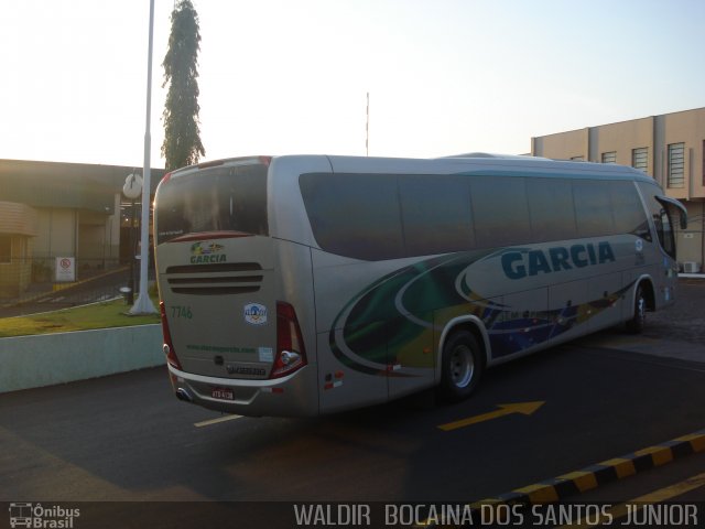 Viação Garcia 7746 na cidade de Londrina, Paraná, Brasil, por Waldir Bocaina dos Santos Junior. Número da foto: #2350931.