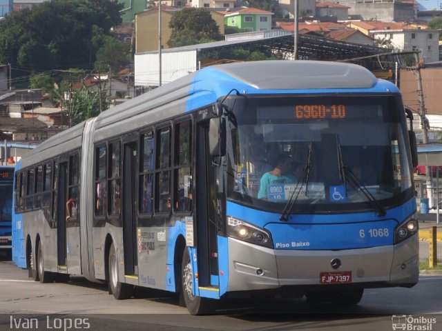 Viação Cidade Dutra 6 1068 na cidade de São Paulo, São Paulo, Brasil, por Ivan da Silva Lopes. ID da foto: 2351977.