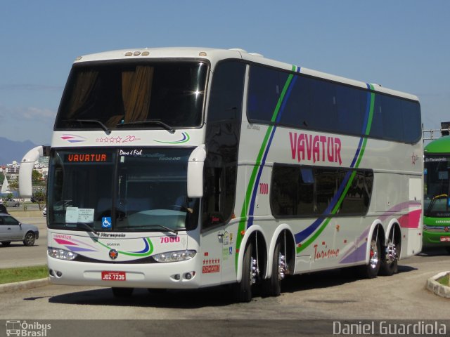 Vavatur Transporte e Turismo 7000 na cidade de Florianópolis, Santa Catarina, Brasil, por Daniel Guardiola. Número da foto: #2393054.