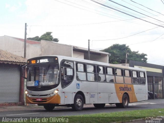 Stadtbus Botucatu 2027 na cidade de Botucatu, São Paulo, Brasil, por Alexandre  Luis de Oliveira. Número da foto: #2393079.