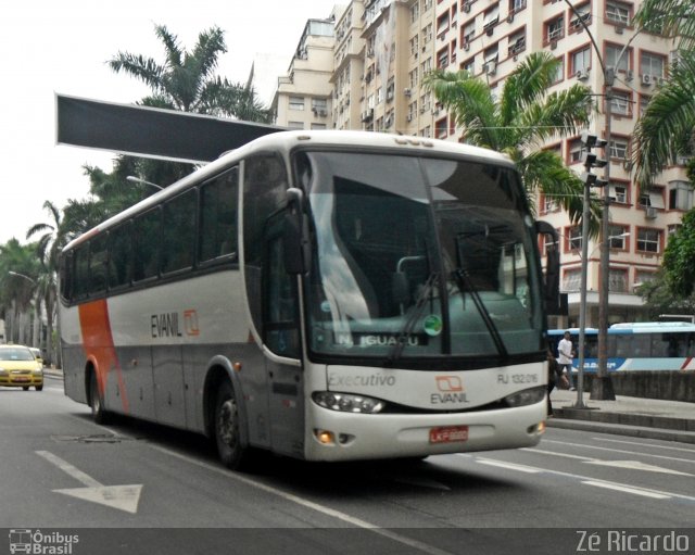 Evanil Transportes e Turismo RJ 132.016 na cidade de Rio de Janeiro, Rio de Janeiro, Brasil, por Zé Ricardo Reis. ID da foto: 2410550.