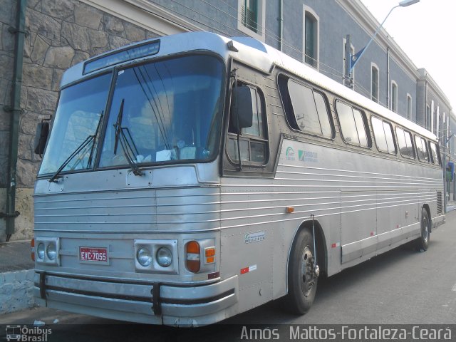Ônibus Particulares 2200 na cidade de Fortaleza, Ceará, Brasil, por Amós  Mattos. Número da foto: #2411816.