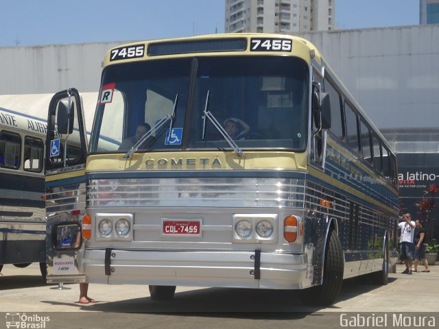 Viação Cometa 7455 na cidade de São Paulo, São Paulo, Brasil, por Gabriel Moura. Número da foto: #2410321.