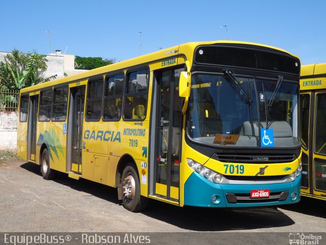 Viação Garcia 7019 na cidade de Mandaguaçu, Paraná, Brasil, por Robson Alves. ID da foto: 2410638.